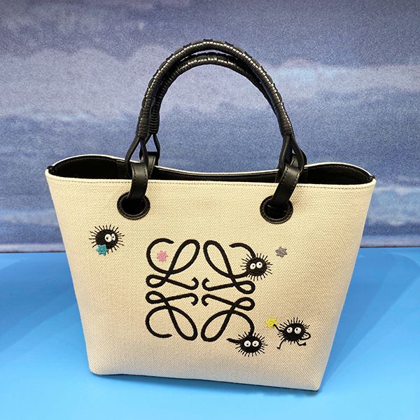 ロエベ×スタジオジブリ ススワタリ アナグラムトート 偽物 スモール (ジャカード&カーフ)A717S72X16